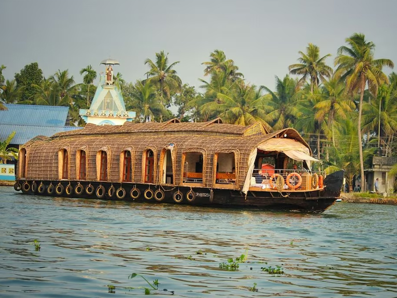 best riverside villa kumarakom keralam