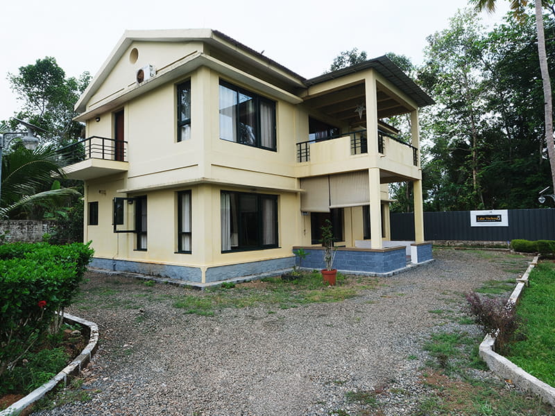 top villa in kumarakom keralam