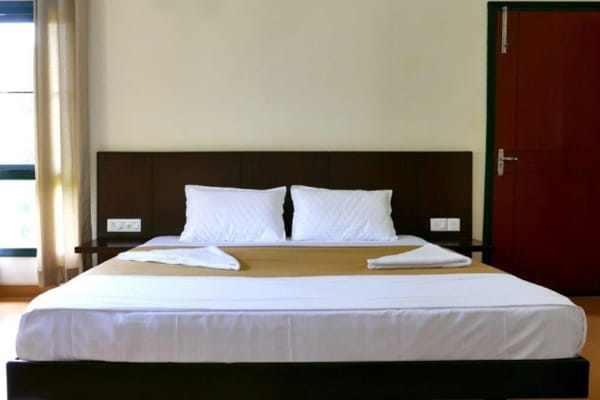 Best Lake View Villa Kumarakom, Keralam